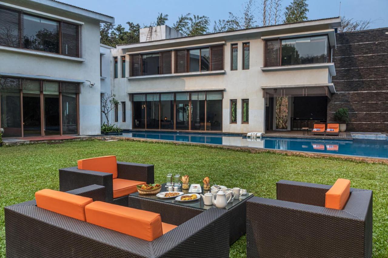 SaffronStays Estella Alībāg Exterior foto